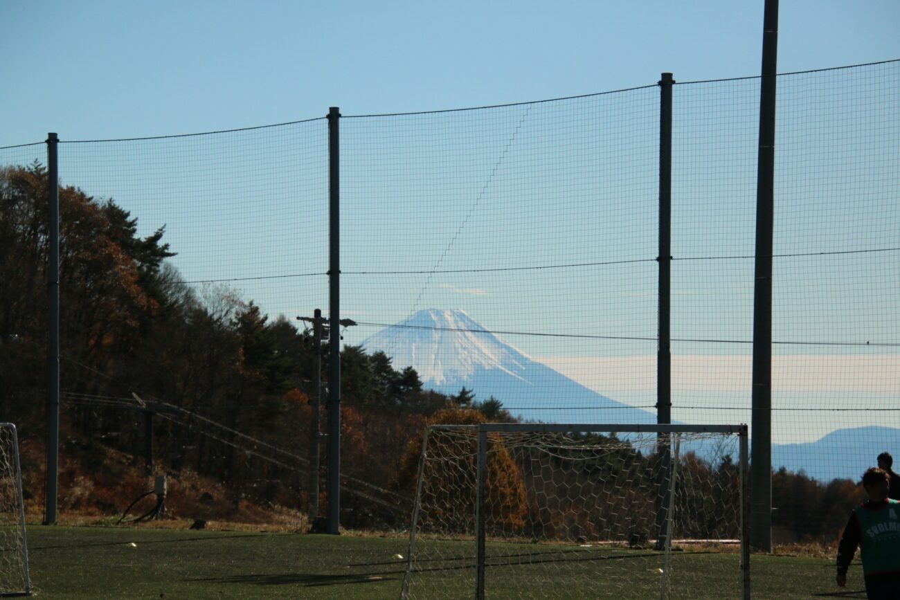 富士見高原フットサル富士山を背景に
