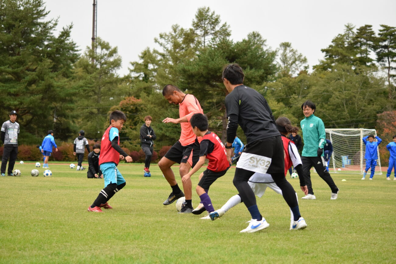 金田喜稔サッカークリニック2025佐藤寿人-坪井慶介コーチ(長野県富士見町にて)