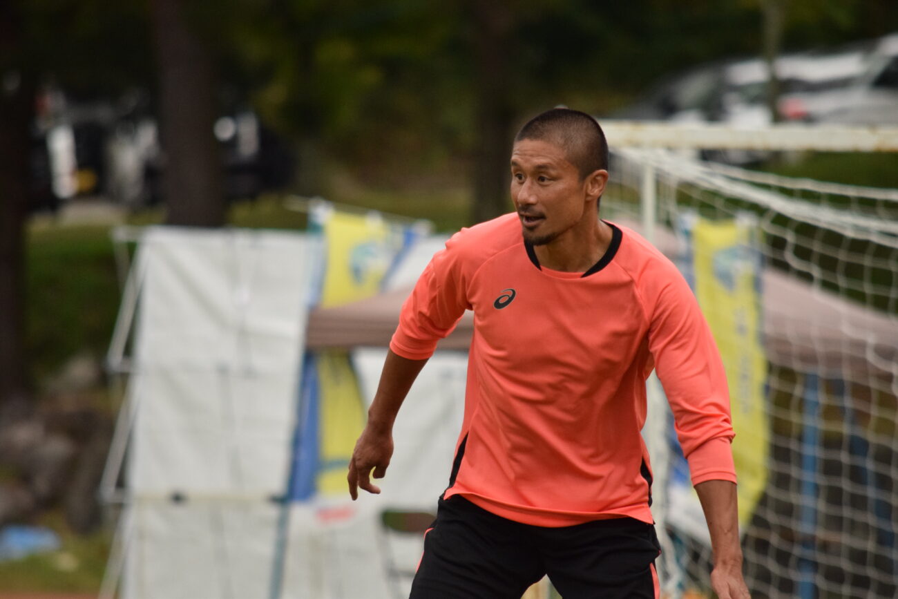 金田喜稔サッカークリニック2025-坪井慶介コーチ(長野県富士見町にて)